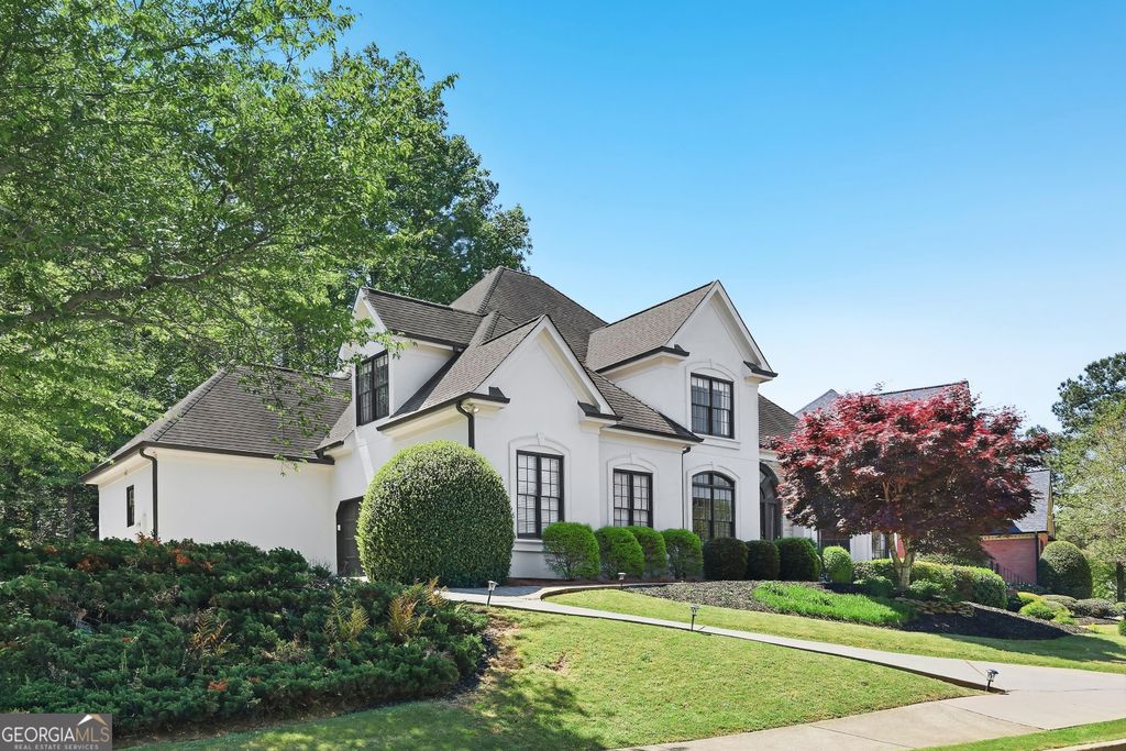 Photo of 9170 Nesbit Lakes Drive, Alpharetta, GA 30022 (MLS # 10730132)