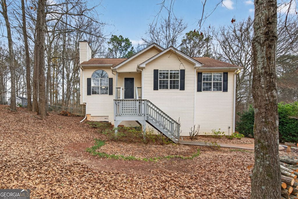 Photo of 150 Elkgrove Drive, Auburn, GA 30011 (MLS # 10662160)