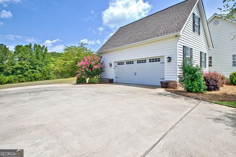 A home in Newnan