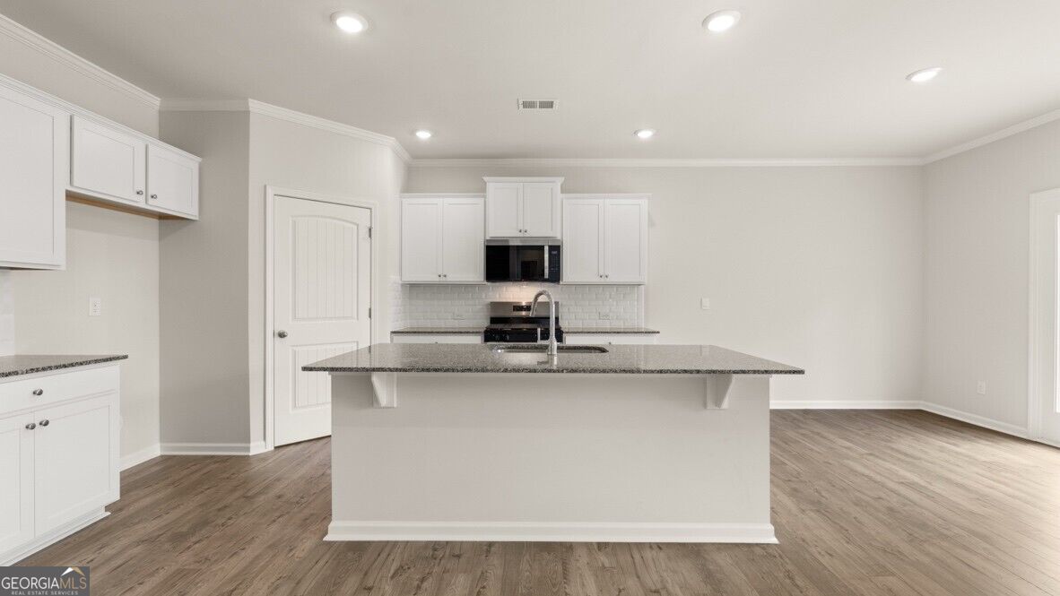 499 Thompson DR