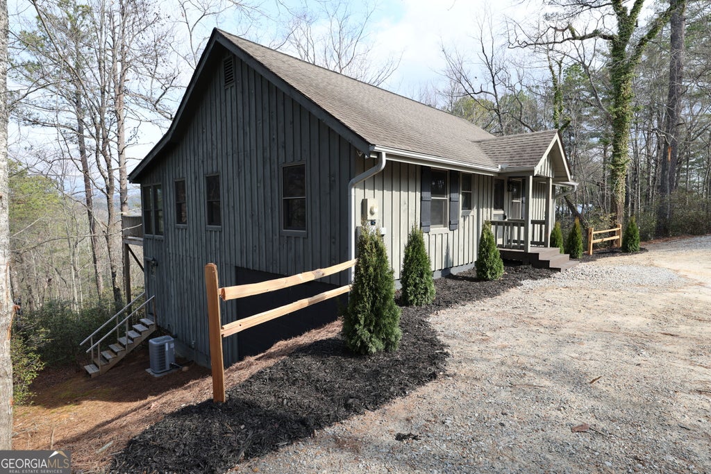 Photo of 505 Long Mountain Drive, Lakemont, GA 30552 (MLS # 10878650)