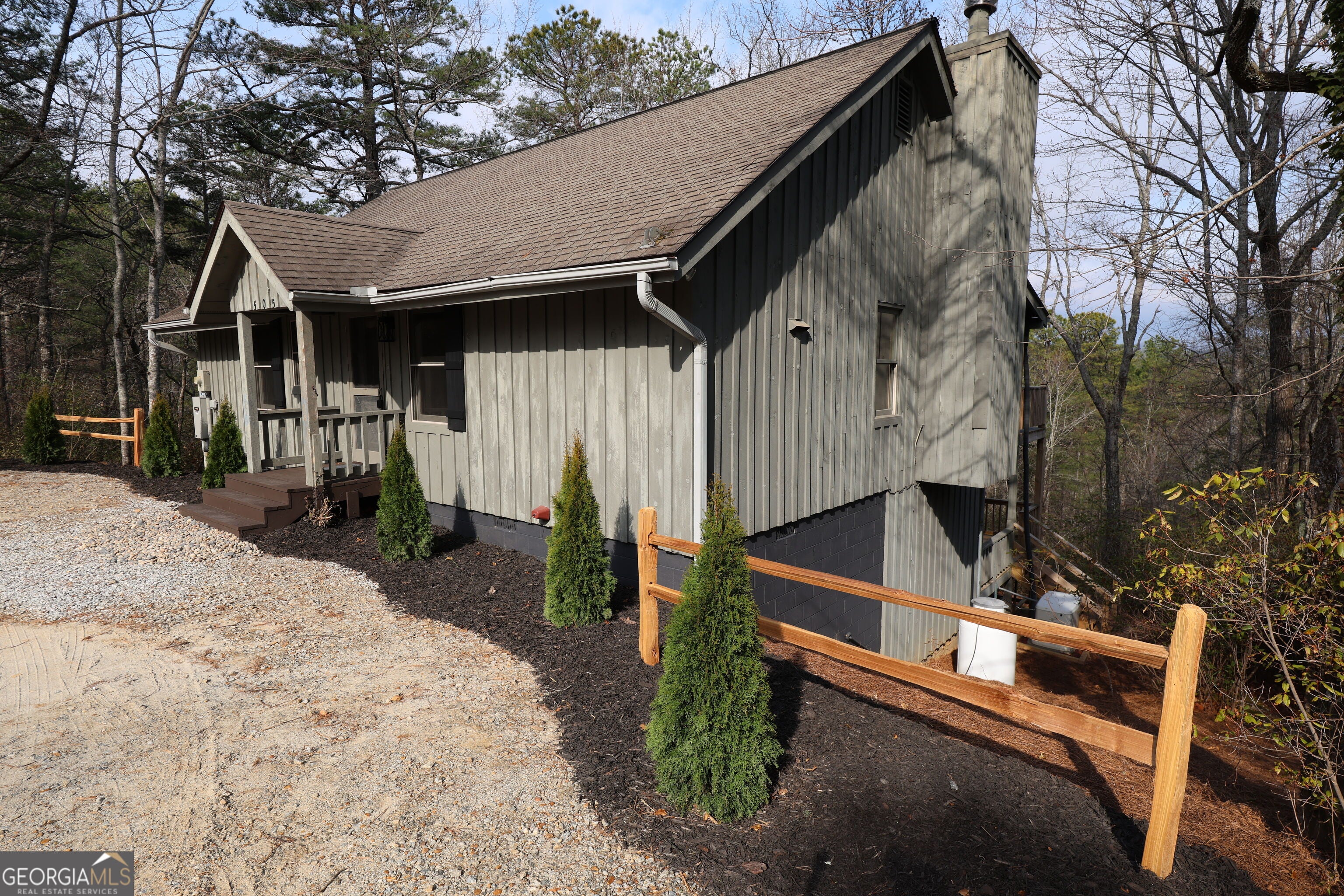 505 Long Mountain DR