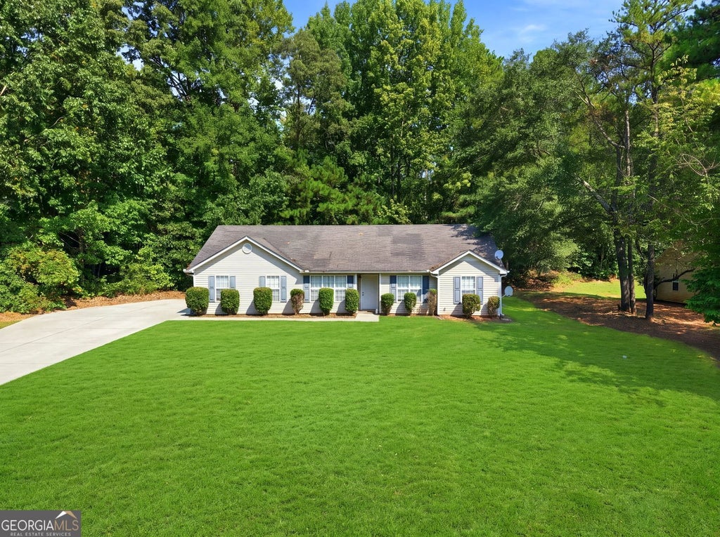 Photo of 25 Mountainview Drive, Covington, GA 30016 (MLS # 10841736)