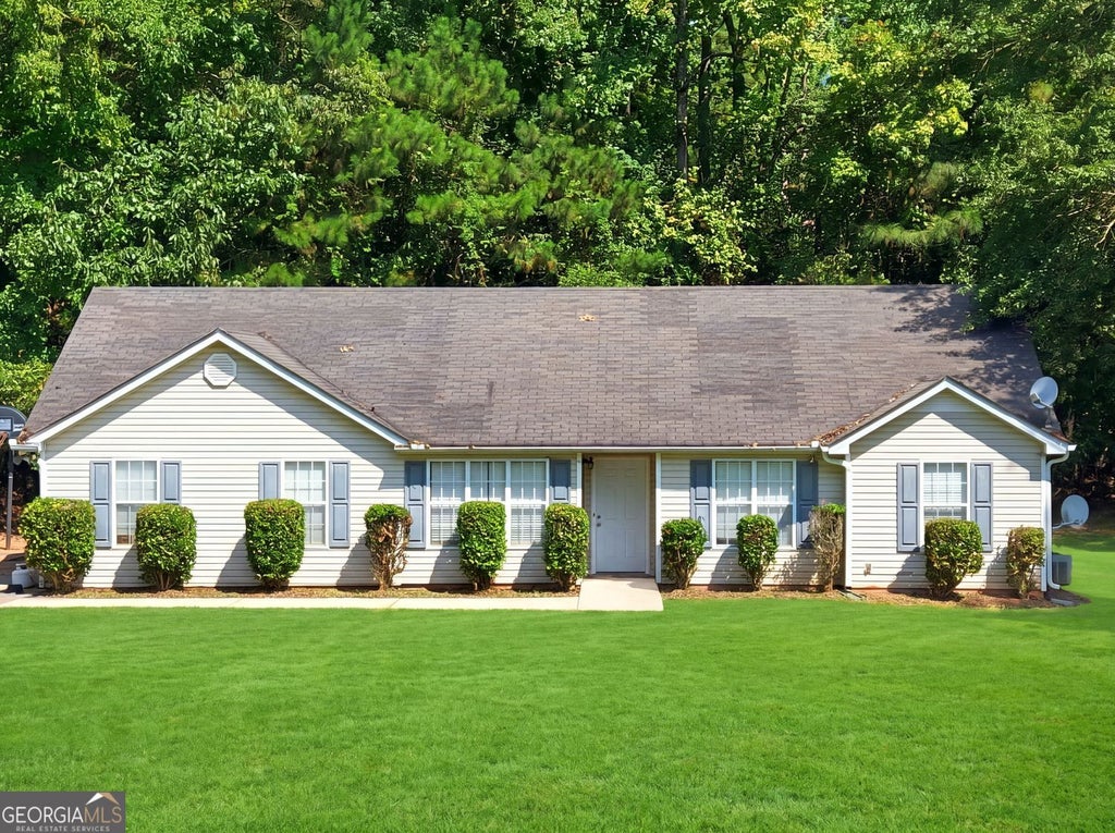 Photo of 25 Mountainview Drive, Covington, GA 30016 (MLS # 10841736)