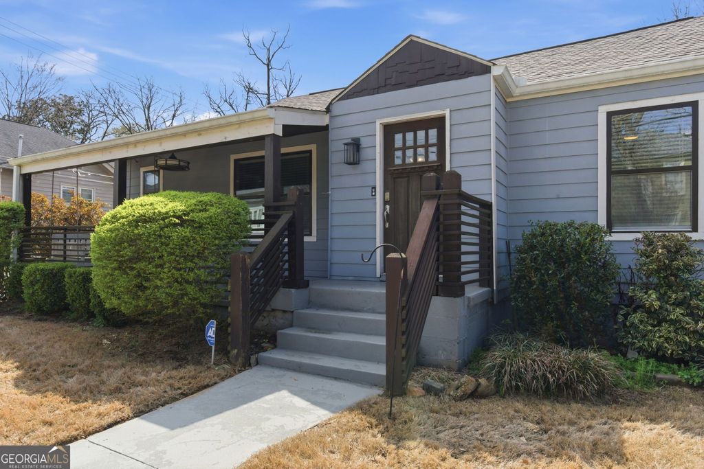 Photo of 1690 Ware Avenue, East Point, GA 30344 (MLS # 10710364)