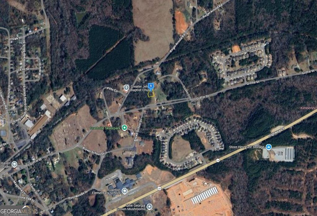 Photo of 100 Stokes St, Grantville, GA 30220 (MLS # 10683159)