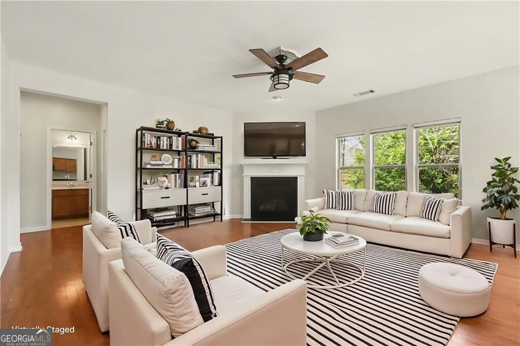 4110 Granby CIR