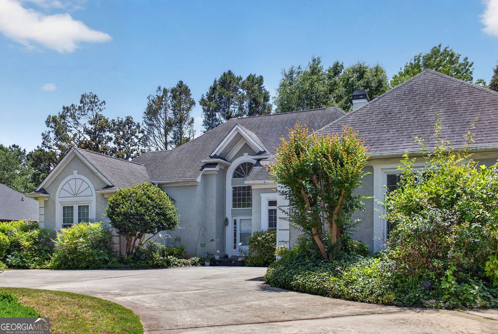 Photo of 213 Hawick Lane, McDonough, GA 30253 (MLS # 10769726)