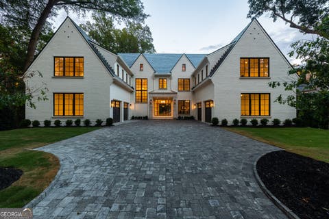 Photo of 258 Pineland Road NW, Atlanta, GA 30342 (MLS # 10807160)