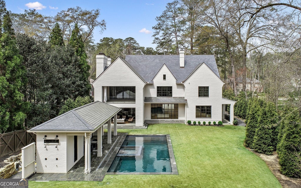 Photo of 258 Pineland Road NW, Atlanta, GA 30342 (MLS # 10807160)