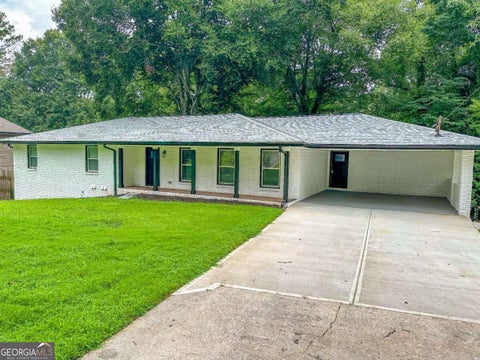 Photo of 2376 Melinda Drive NE, Atlanta, GA 30345 (MLS # 10850466)