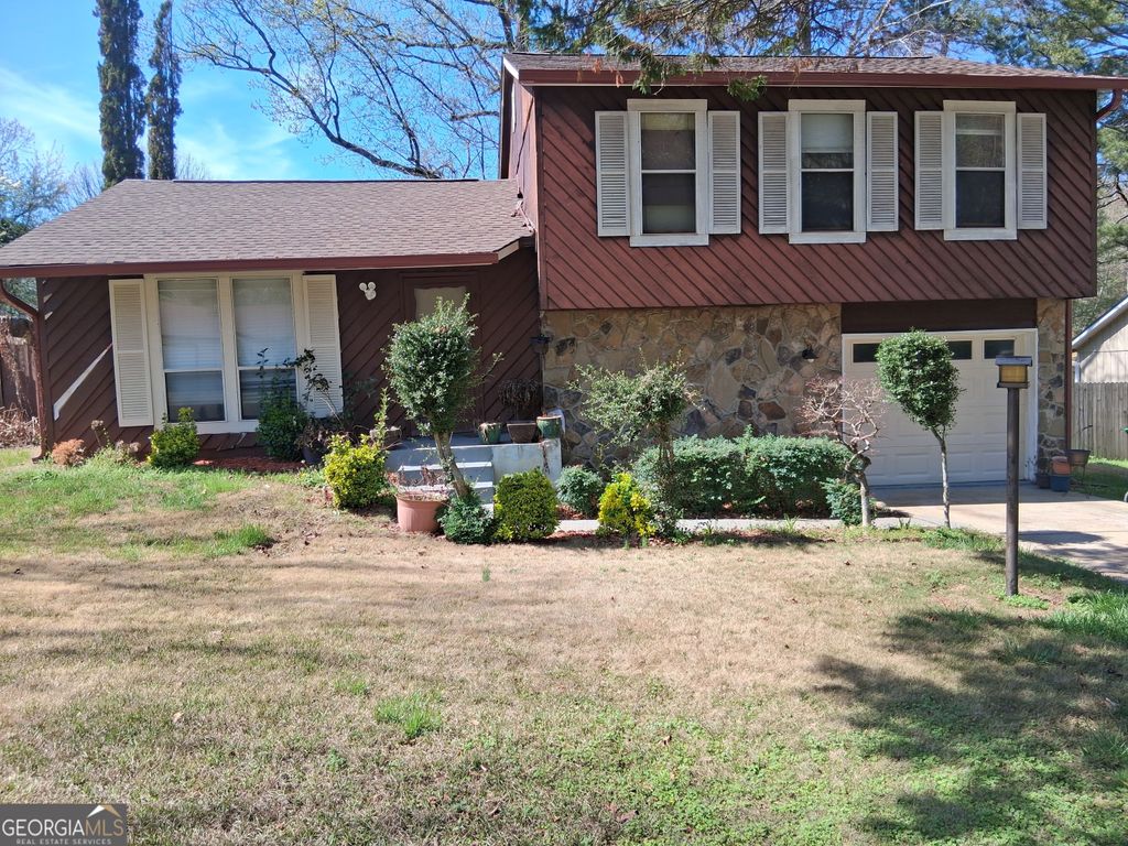 Photo of 718 Hairston Trail, Stone Mountain, GA 30083 (MLS # 10708586)