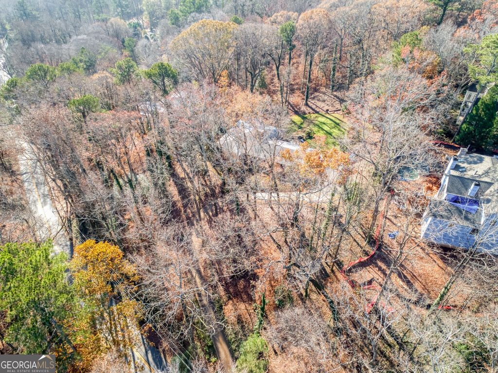 Photo of 5274 Powers Ferry Road NW, Sandy Springs, GA 30327 (MLS # 10656815)