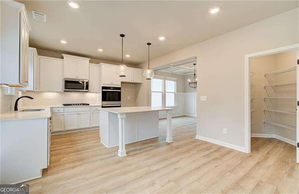 Twin Shoals - Residential