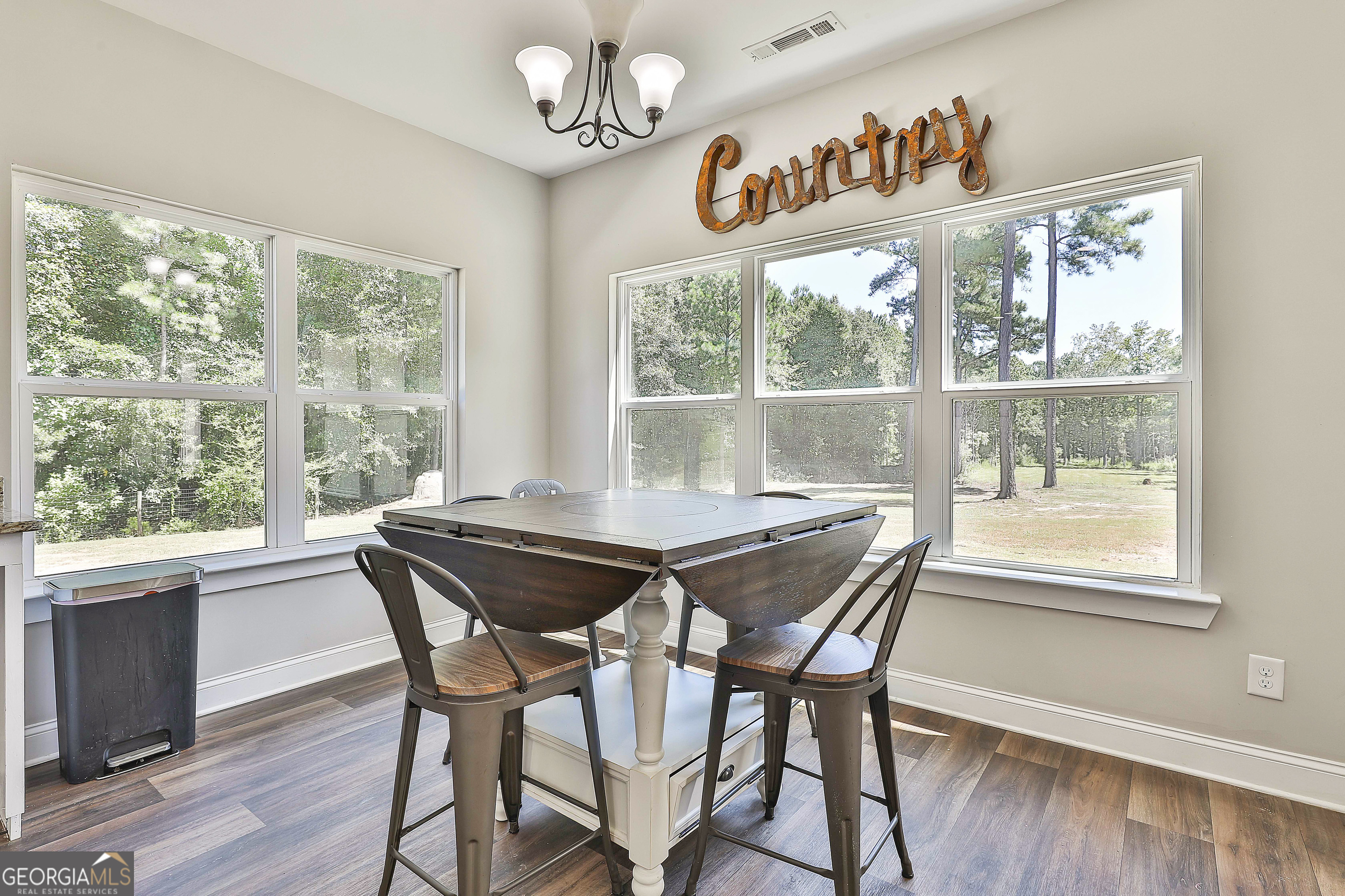 Luthersville, Georgia 30251, United States, 4 Bedrooms Bedrooms, ,2 BathroomsBathrooms,Residential,Active,201664