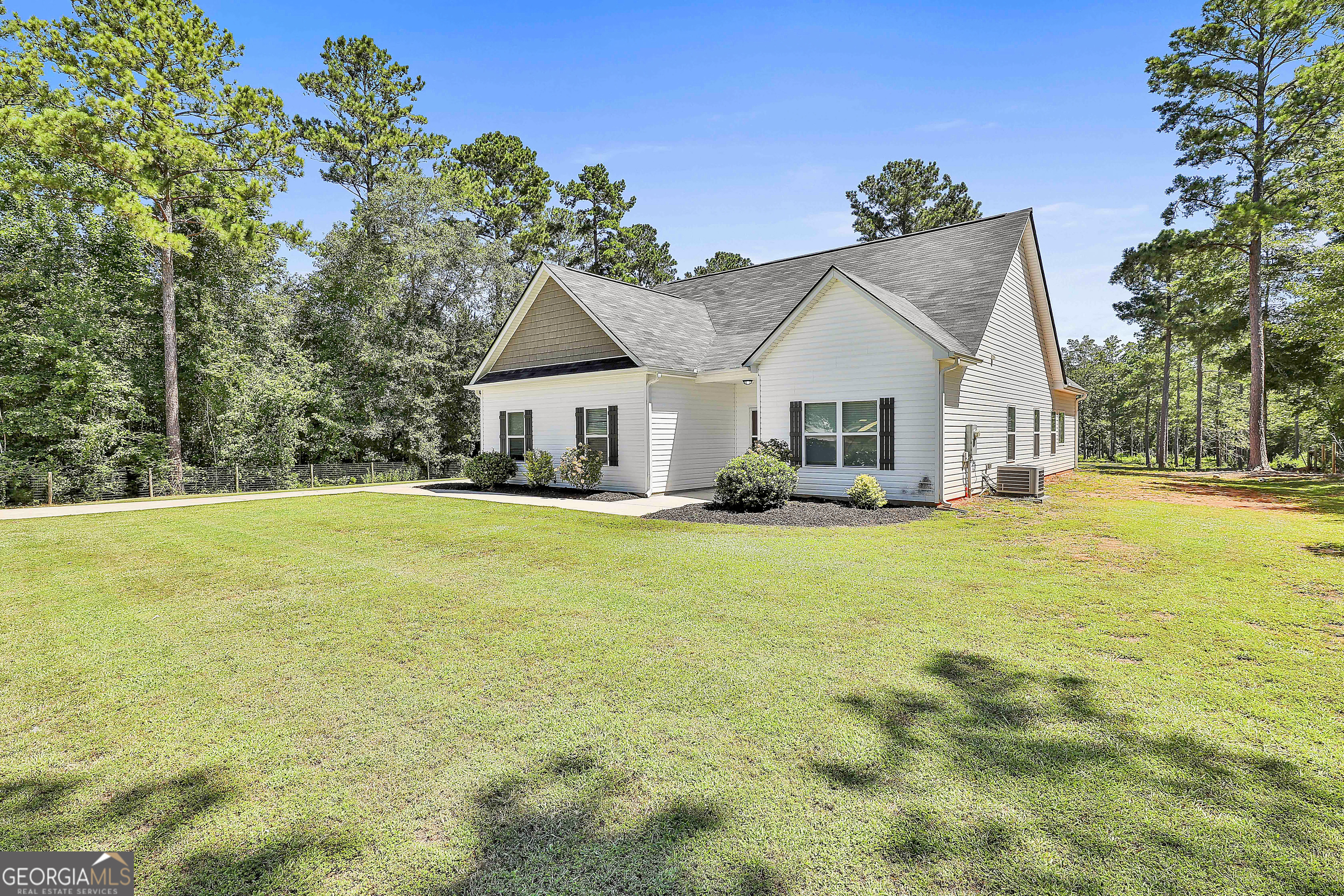 Luthersville, Georgia 30251, United States, 4 Bedrooms Bedrooms, ,2 BathroomsBathrooms,Residential,Active,201664