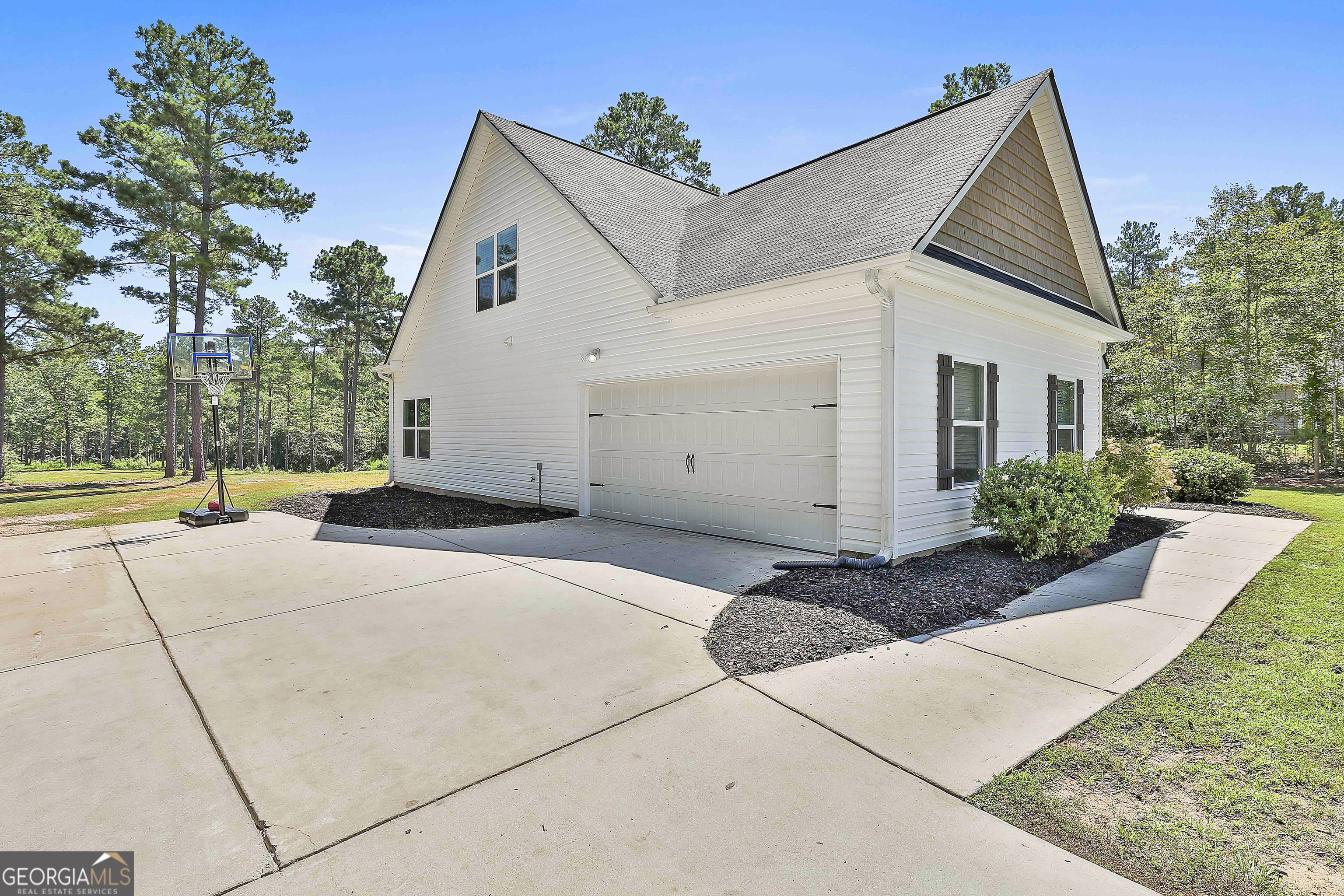 Luthersville, Georgia 30251, United States, 4 Bedrooms Bedrooms, ,2 BathroomsBathrooms,Residential,Active,201664