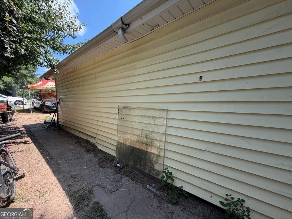 Photo of 111 W Mimosa Drive, Jonesboro, GA 30236 (MLS # 10833678)