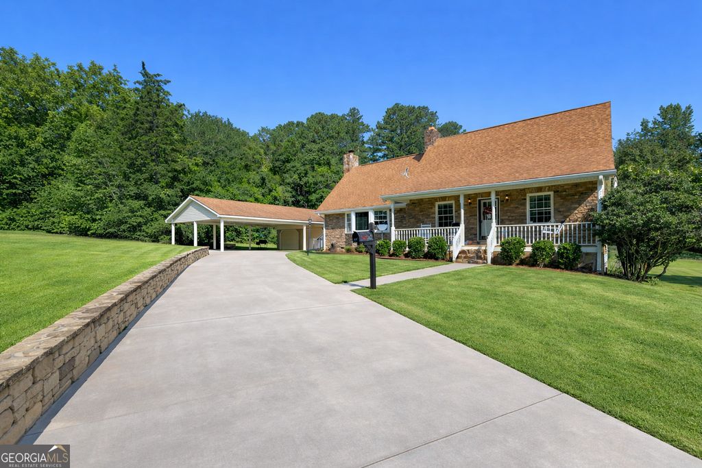 Photo of 1687 NE Hickory Level Road, Villa Rica, GA 30180 (MLS # 10670196)