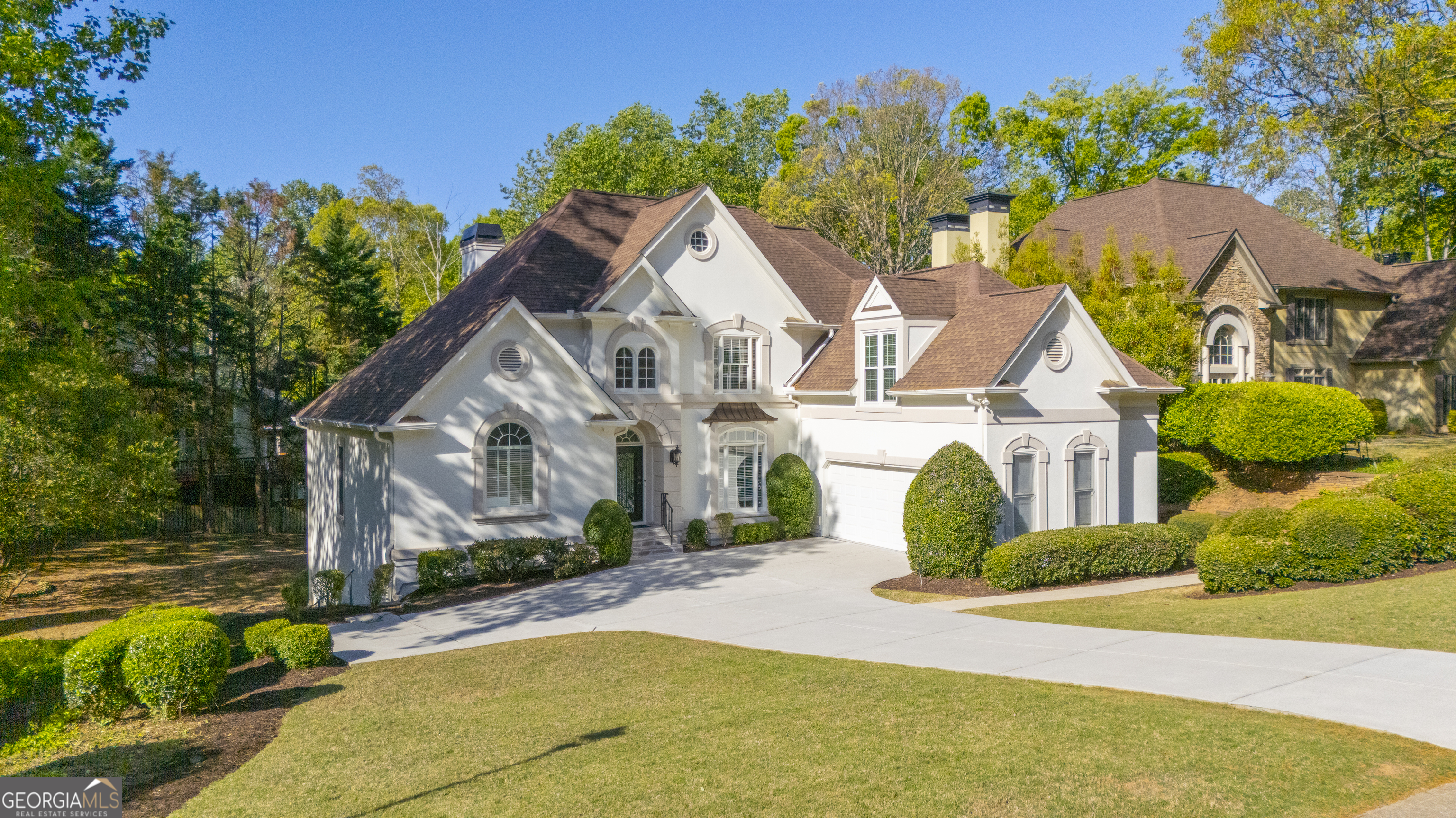 5685 COMMONS LN