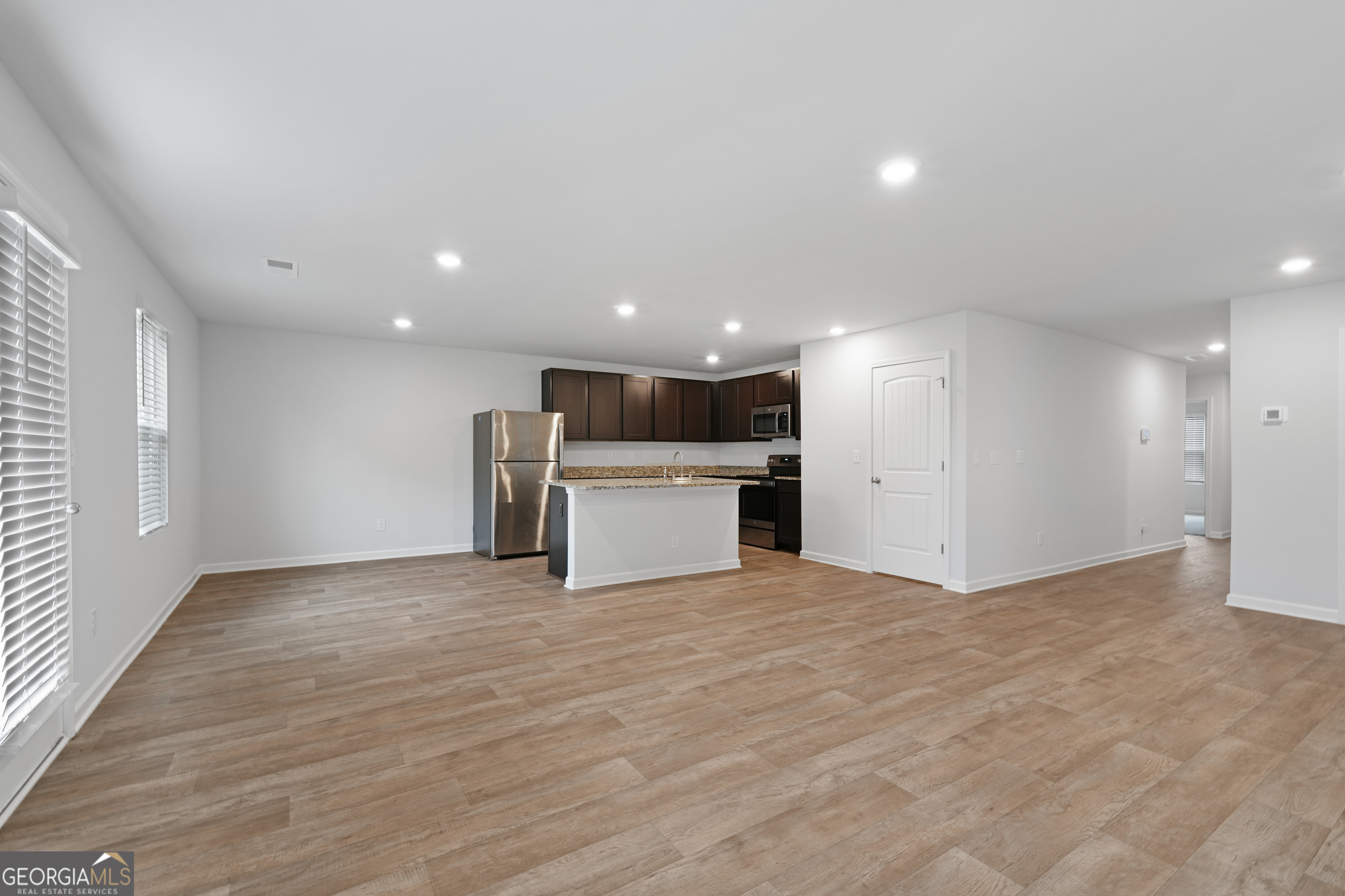 7210 Winterberry CIR