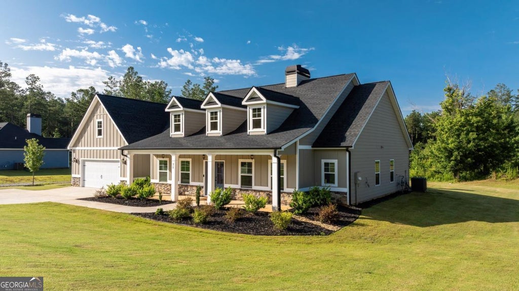 Photo of 25 Harmon Court, Newnan, GA 30263 (MLS # 10795637)