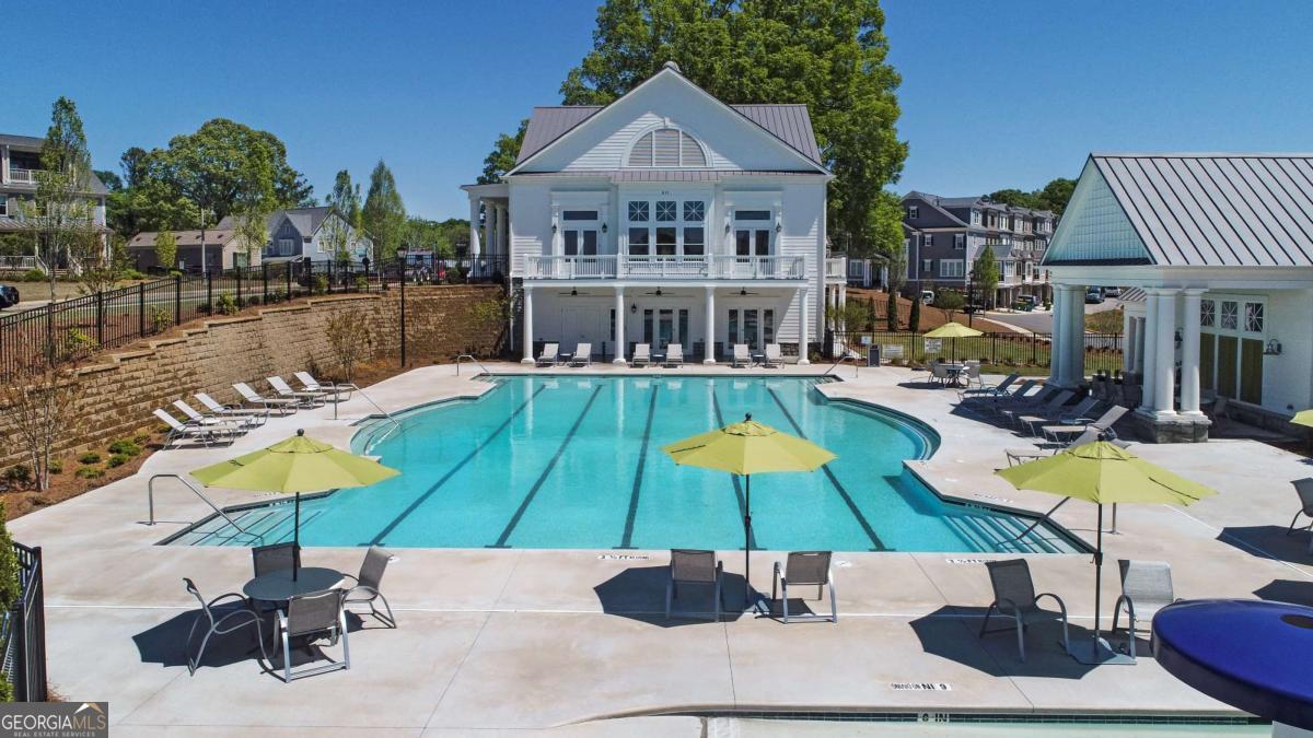 South on Main - Residential