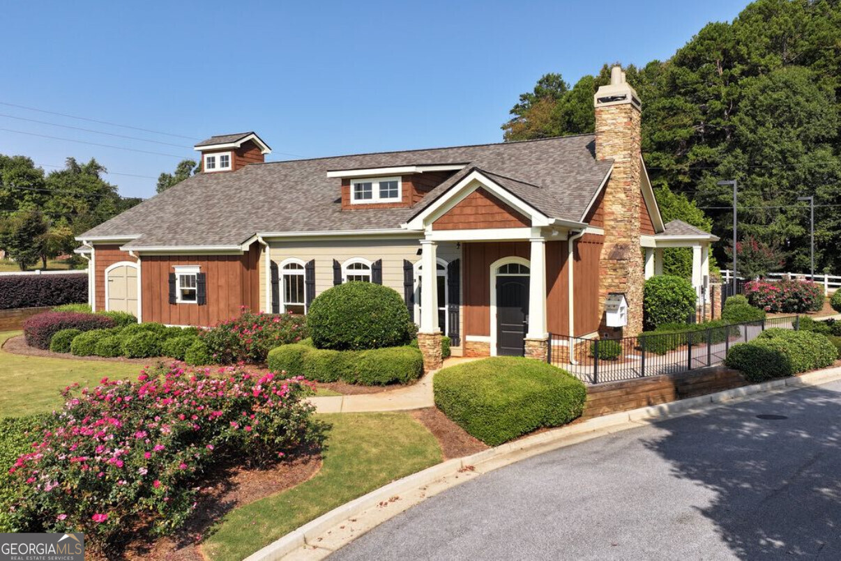 498 Brooks Village DR