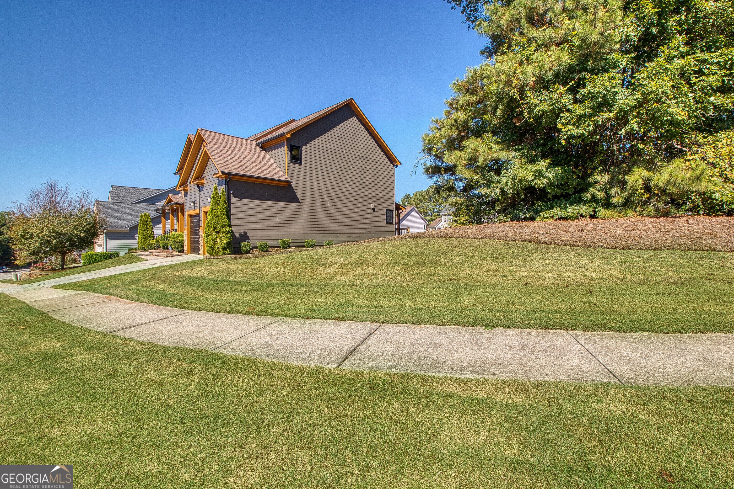 2 Stonebridge WAY