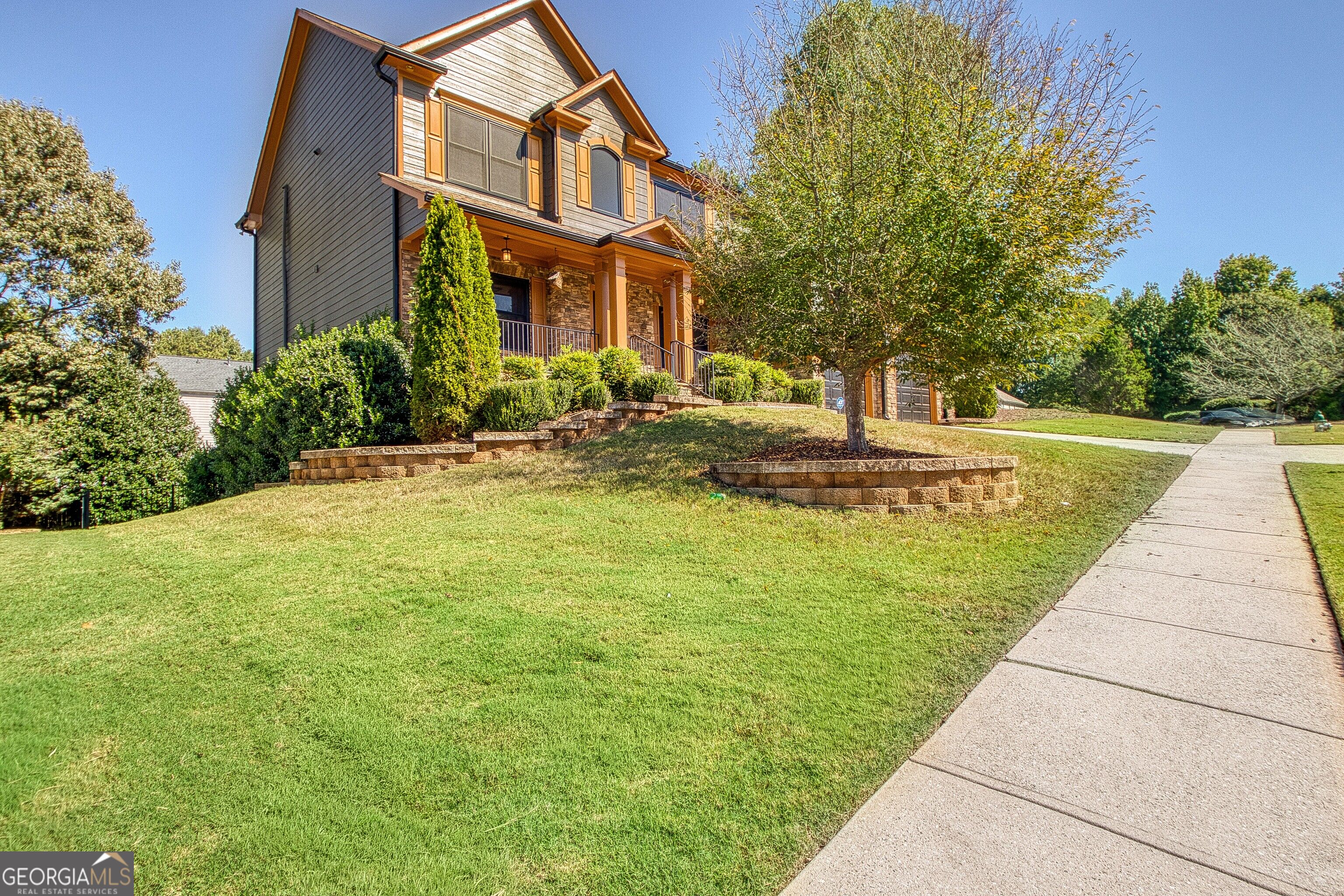 2 Stonebridge WAY