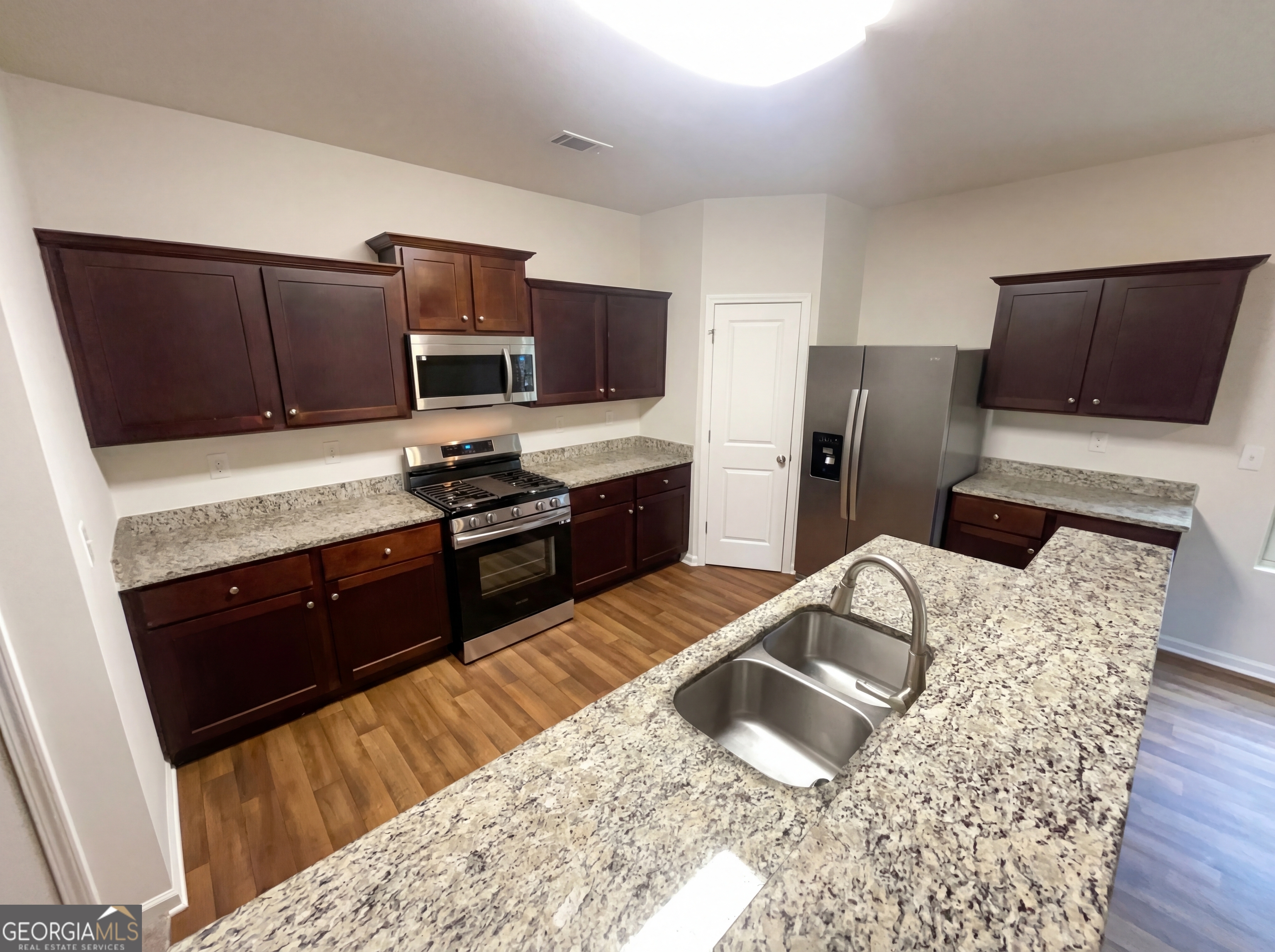 1418 Turning Leaf LN