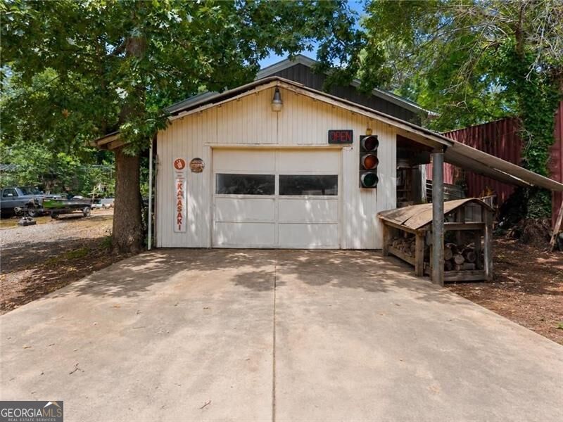 280 Strickland Road