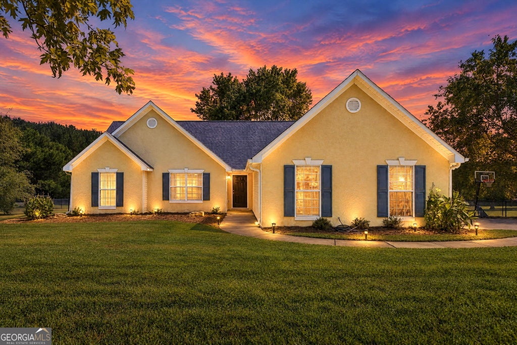 Photo of 135 Ellistown Road, Jackson, GA 30233 (MLS # 10870812)