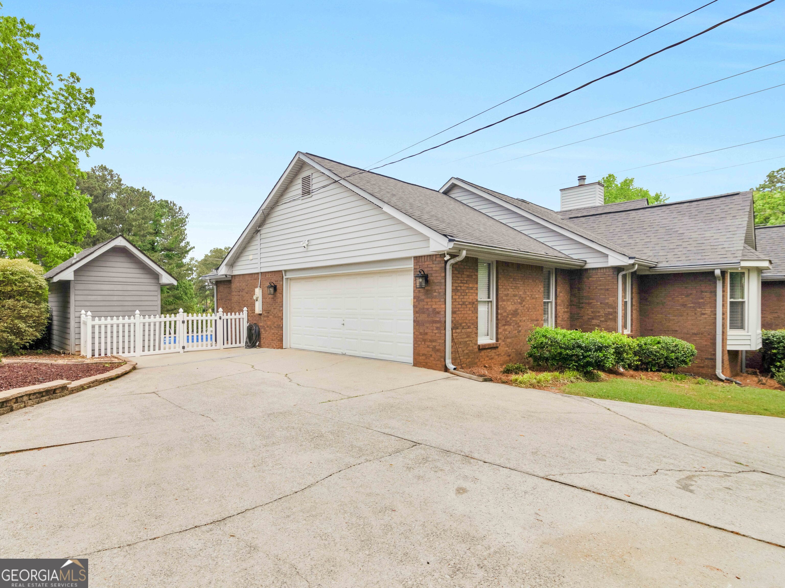 8117 Spivey RD