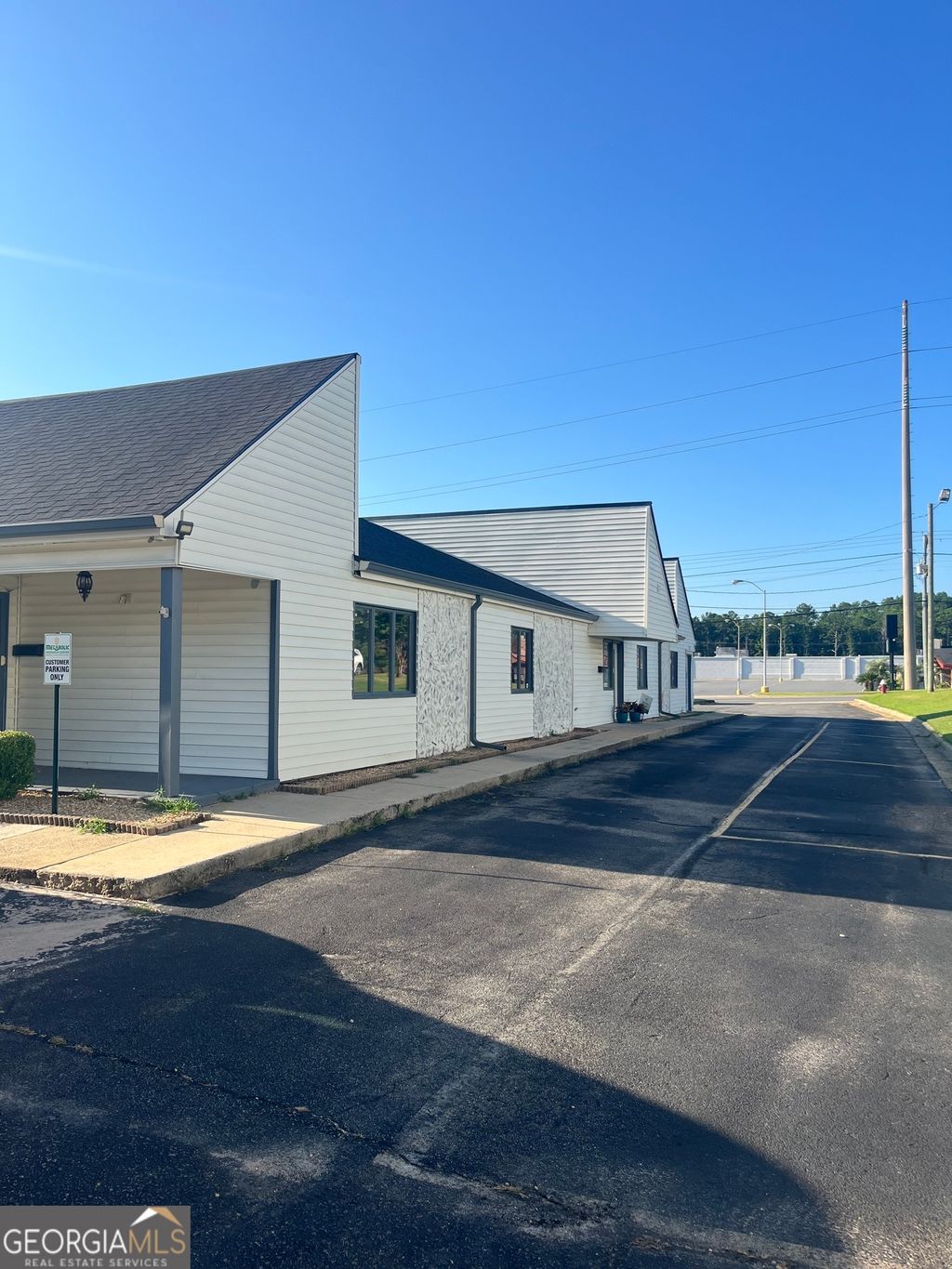 Photo of 2066 Watson Boulevard #3, Warner Robins, GA 31093 (MLS # 10753501)