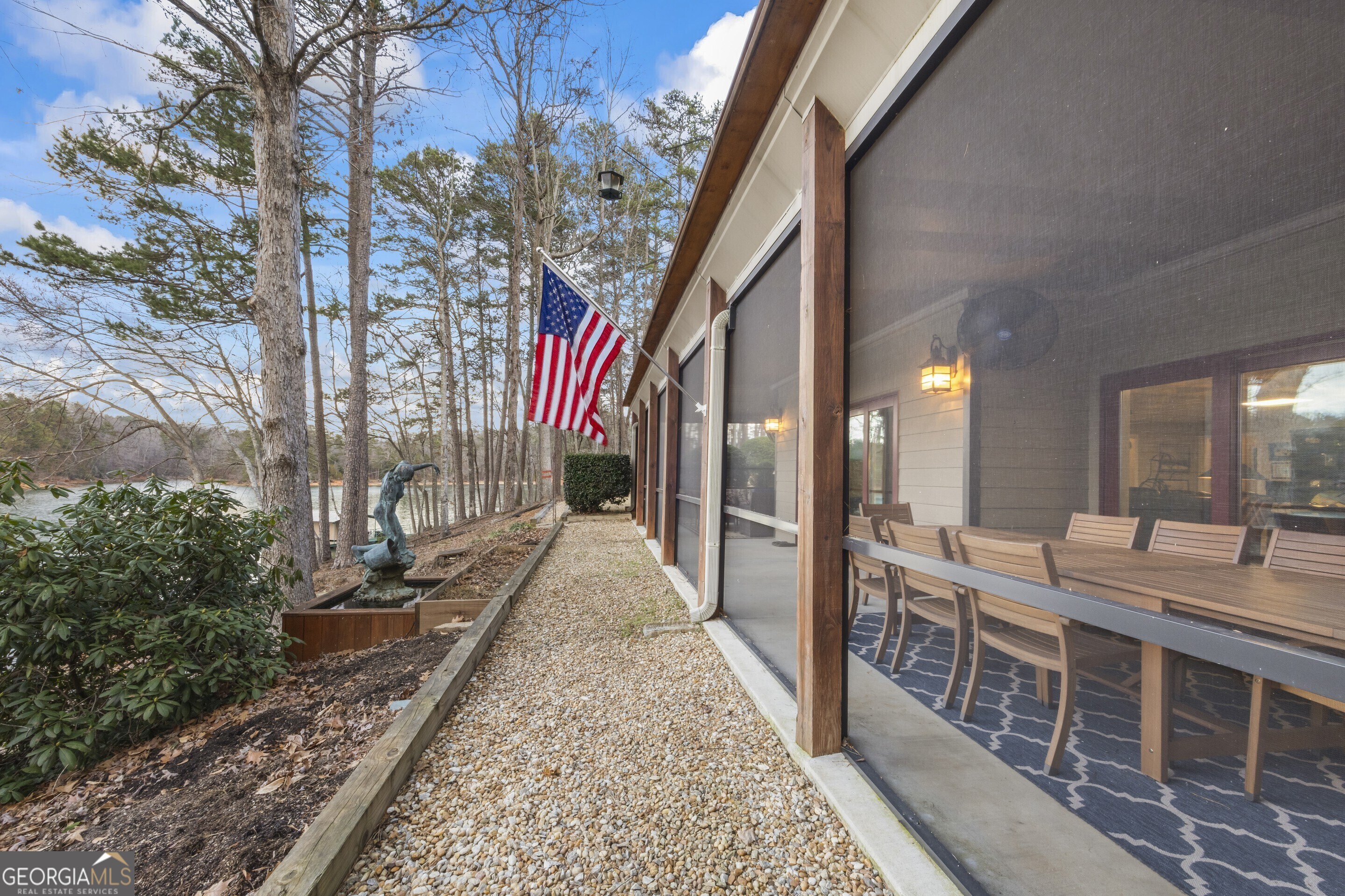 Toccoa, Georgia 30577, United States, 4 Bedrooms Bedrooms, ,4 BathroomsBathrooms,Residential,Pending,4116