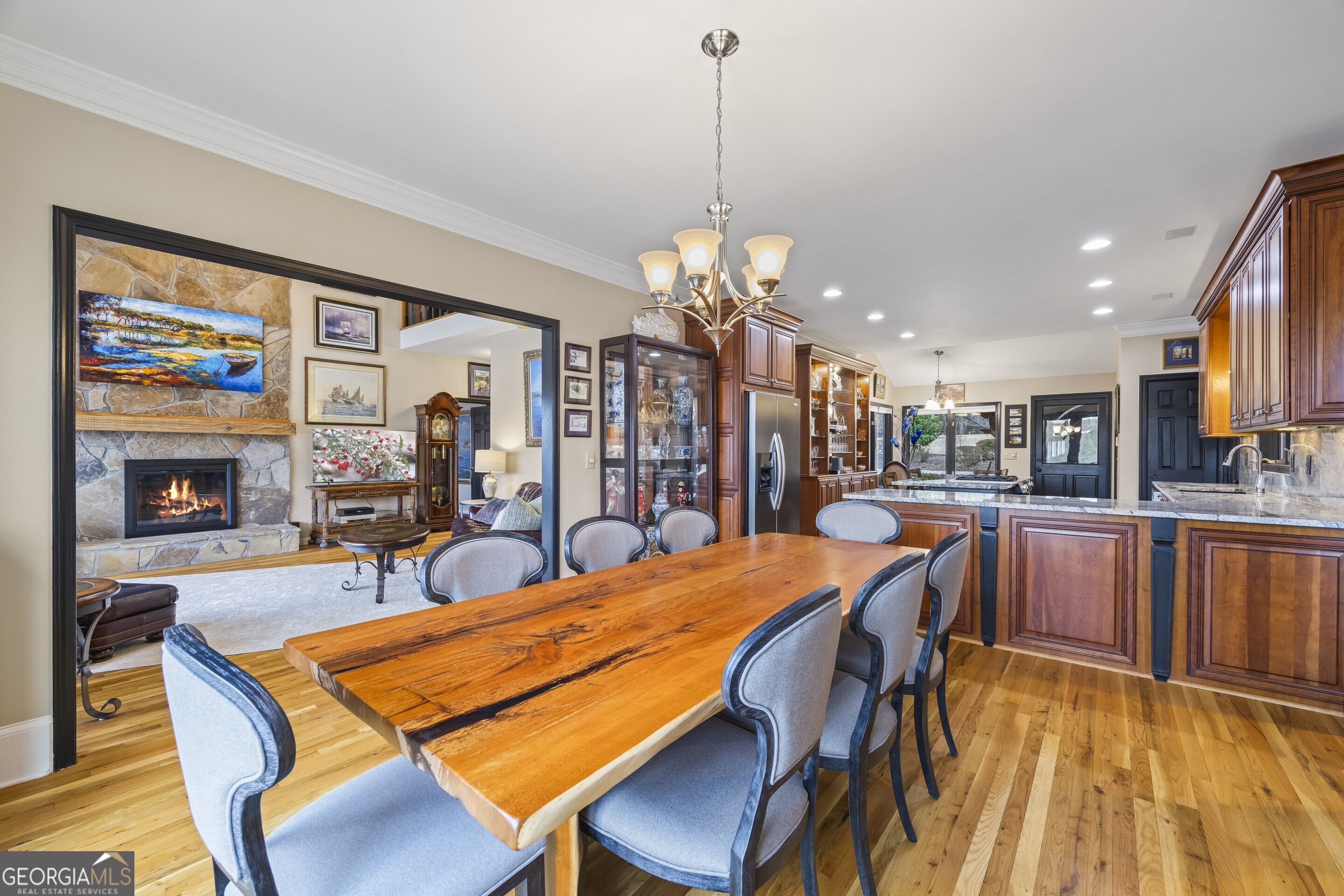 Toccoa, Georgia 30577, United States, 4 Bedrooms Bedrooms, ,4 BathroomsBathrooms,Residential,Pending,4116