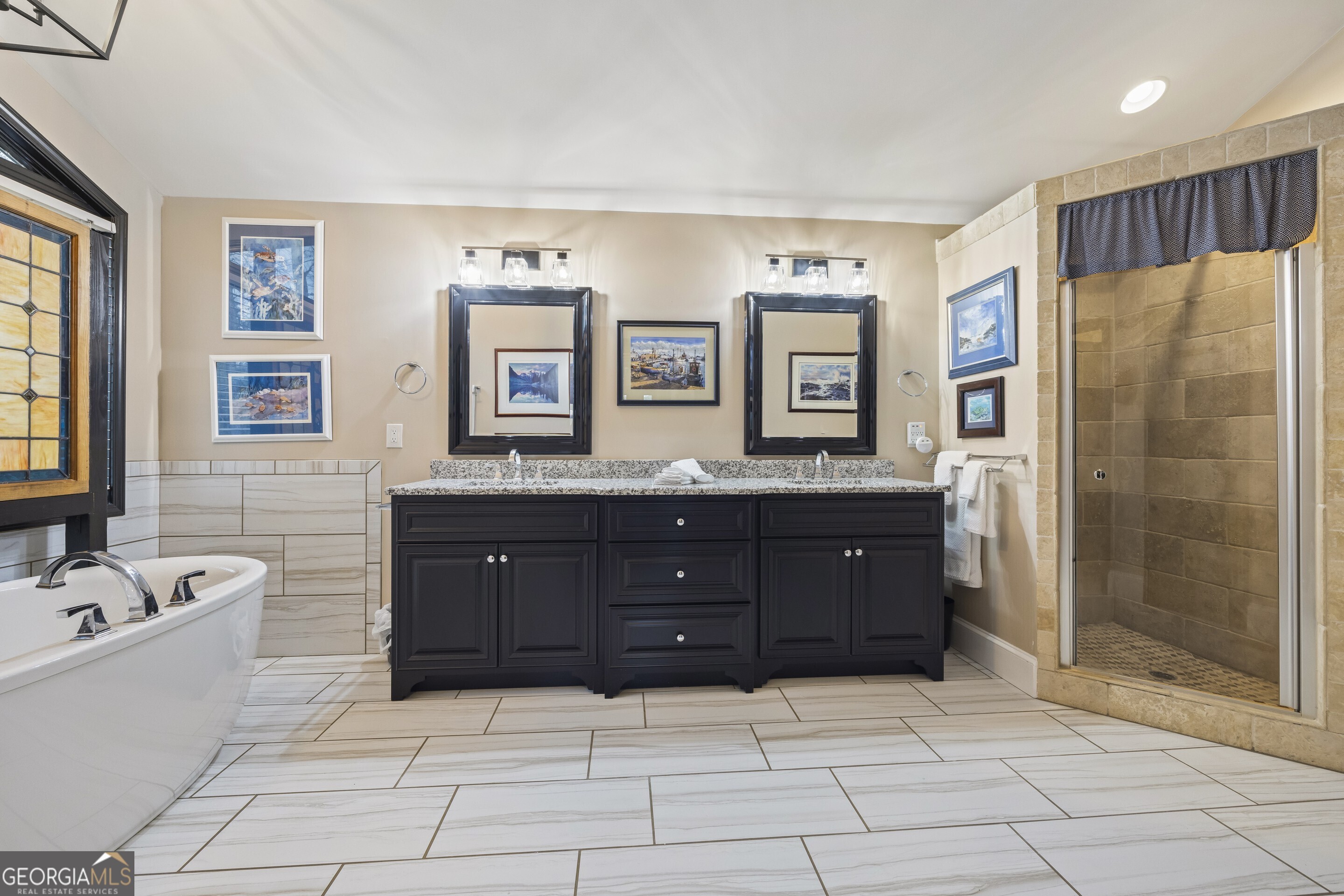 Toccoa, Georgia 30577, United States, 4 Bedrooms Bedrooms, ,4 BathroomsBathrooms,Residential,Pending,4116