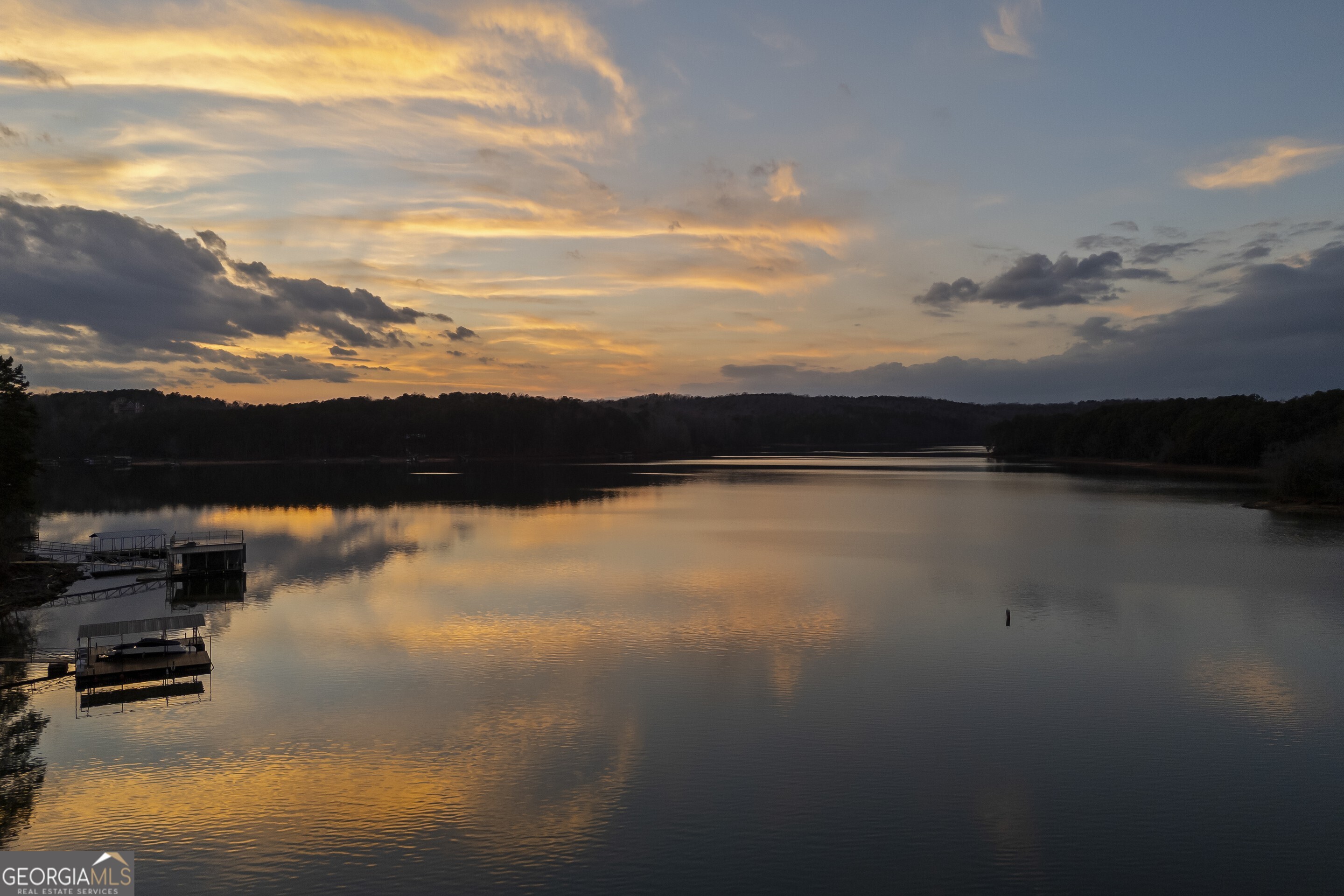 Toccoa, Georgia 30577, United States, 4 Bedrooms Bedrooms, ,4 BathroomsBathrooms,Residential,Pending,4116