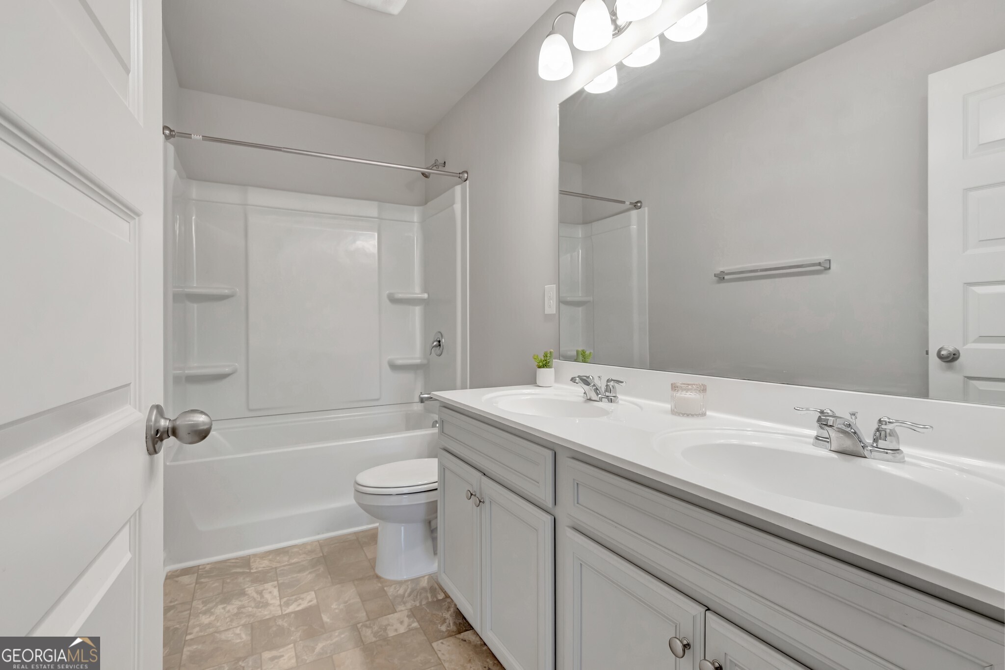 McDonough, Georgia 30253, United States, 4 Bedrooms Bedrooms, ,3 BathroomsBathrooms,Residential,Active,233096