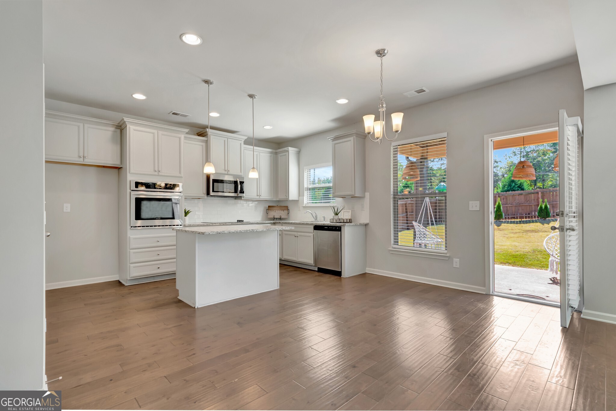 McDonough, Georgia 30253, United States, 4 Bedrooms Bedrooms, ,3 BathroomsBathrooms,Residential,Active,233096