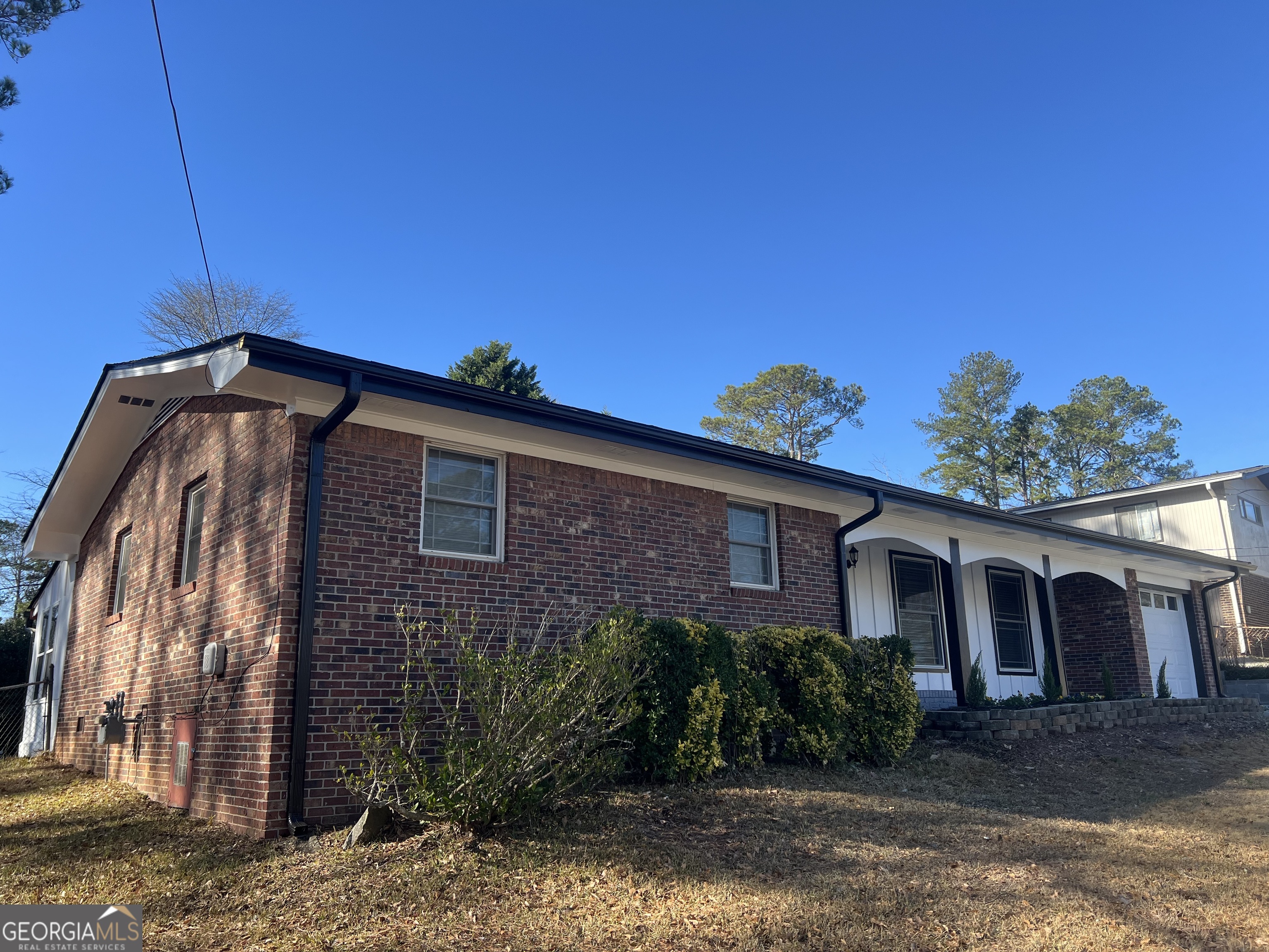6413 Maddox RD