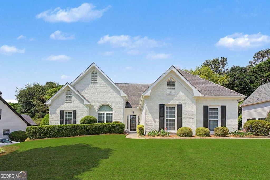 Photo of 4045 Cherry Ridge Walk, Suwanee, GA 30024 (MLS # 10767677)