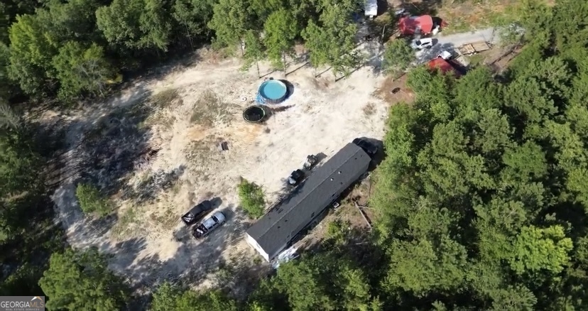 1667 Richard Moore RD