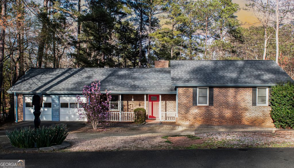 Photo of 3626 Thompson Bend, Gainesville, GA 30506 (MLS # 10711138)