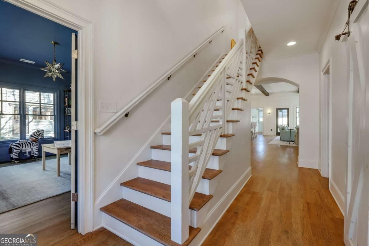 173 Westview DR