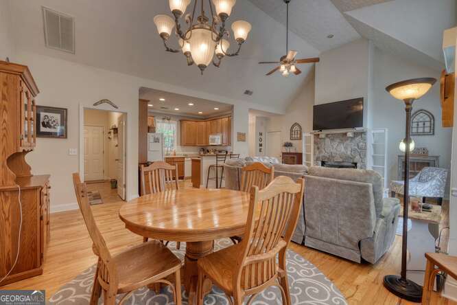 302 Brook Green CT