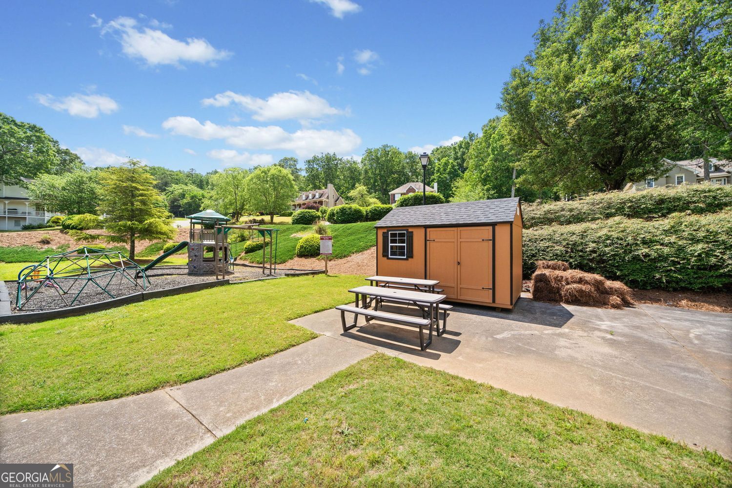 NORTH HAMPTON - Residential