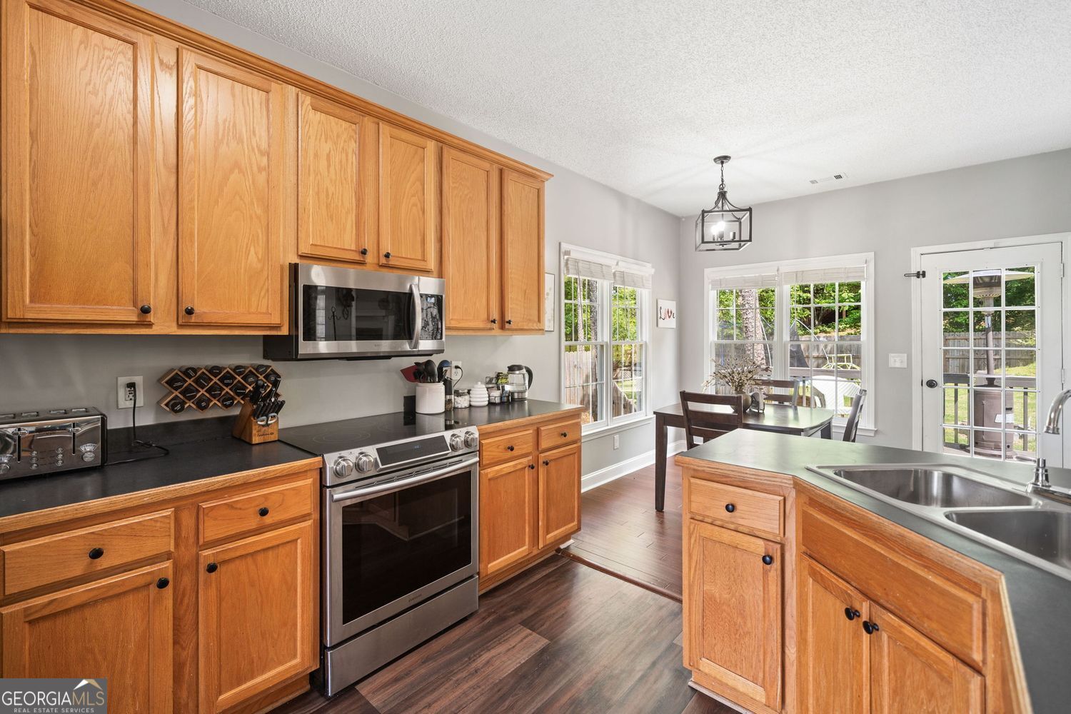 NORTH HAMPTON - Residential