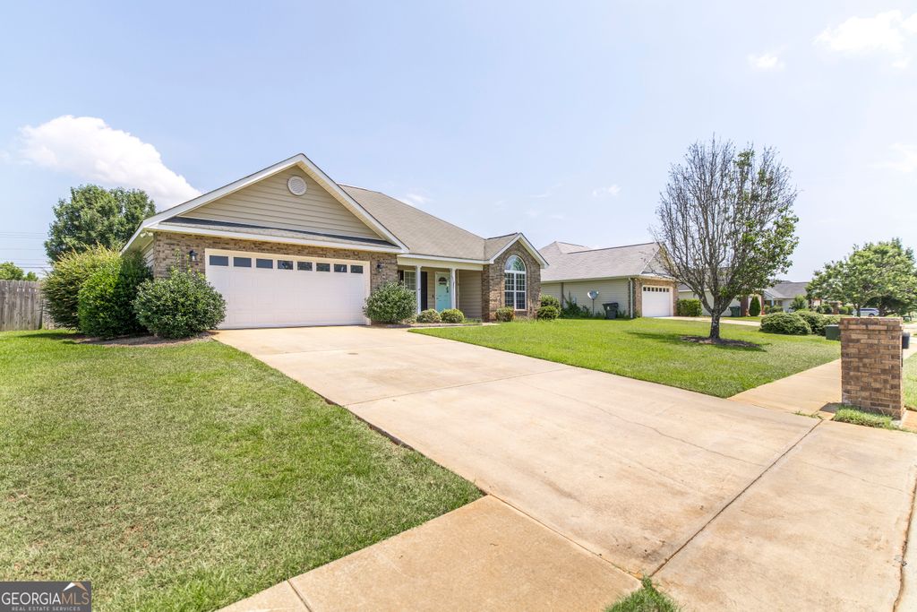 Photo of 310 Falkirk Drive, Warner Robins, GA 31088 (MLS # 10804045)